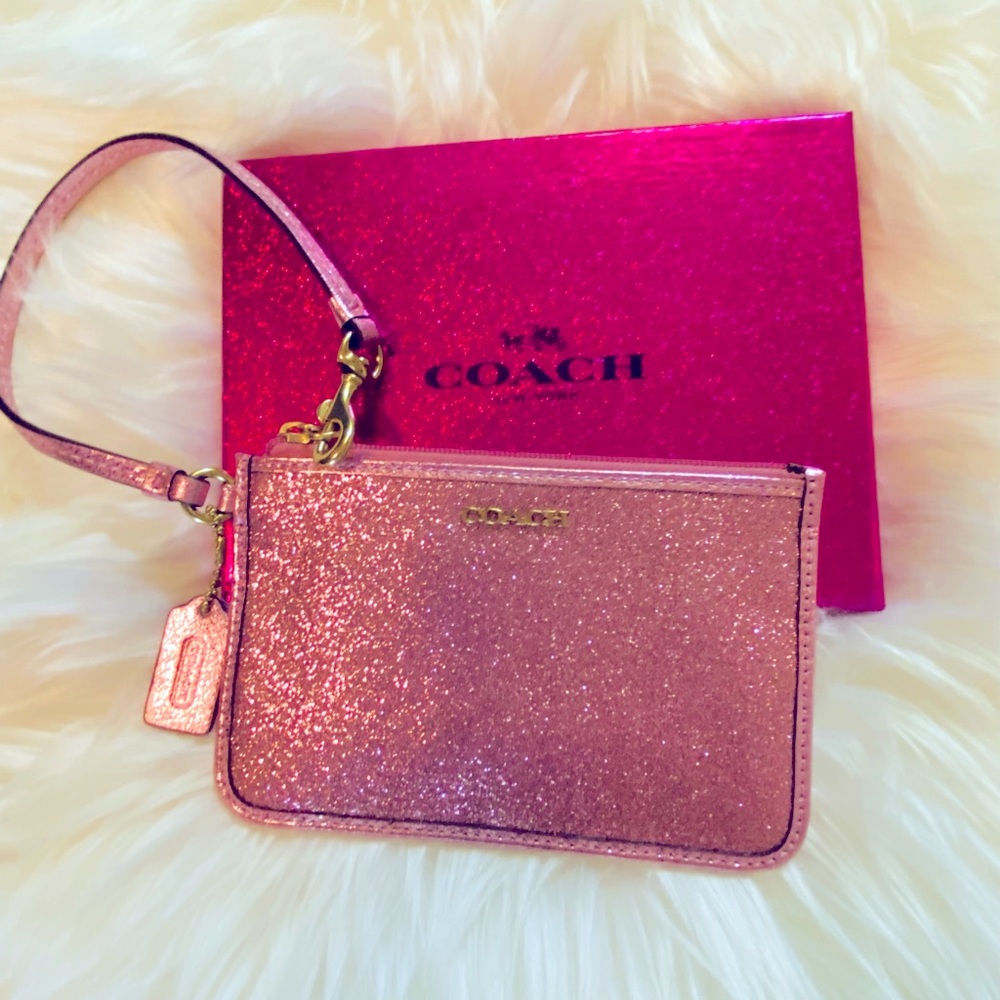 COACH PINK SPARKLY SMALL PURSE/WRISTLET WITH TWO SLOTS INSIDE FOR CARDS.LIKE NEW